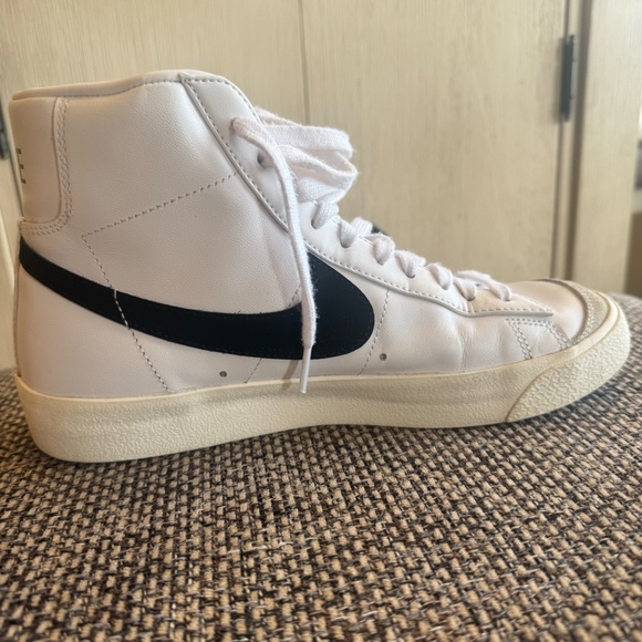 Nike Womens Blazer Mid 77 - Picture 6 of 10